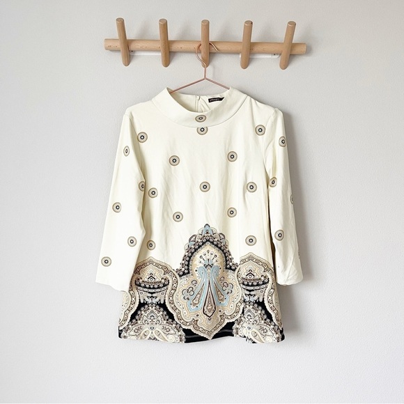 J. McLaughlin Medallion Print Mock Neck Top